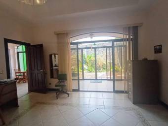 MLS-24-1726 VENTA HERMOSA CASA SAN VICENTE MORAVIA 