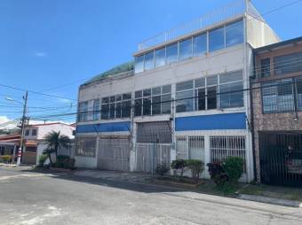 Se vende amplio edificio de 3 plantas en San Francisco 2 Ríos de San José 24-542