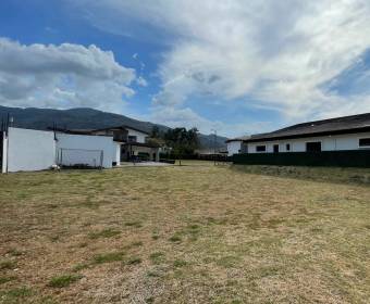 Lot for sale in condominium in Rio Oro Santa Ana