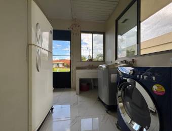 VENTA DE CASA EN CARTAGO, AGUACALIENTE, HABS EN PRIMER PISO