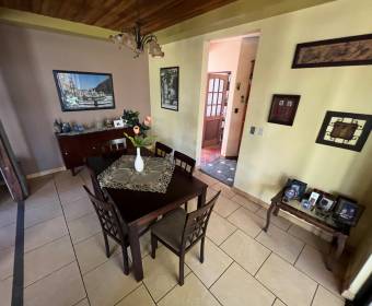 Casa a la venta en Santa Ana