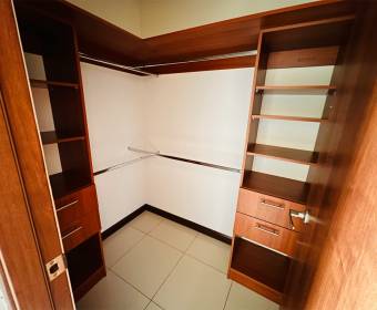 Apartamento a la venta Barreal, Heredia