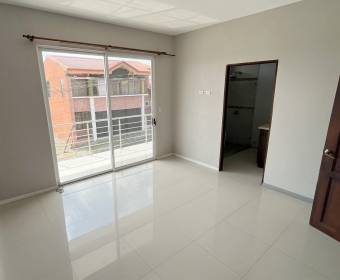 House for sale in San Ramón, Alajuela. Bank foreclosed property.