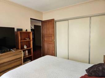 Se vende amplio y acogedor apartamento en Curridabat de San José 23-3000