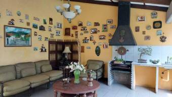 MLS-23-2761 VENTA CASA CURRIDABAT SAN JOSE PRECIO $ 370.000