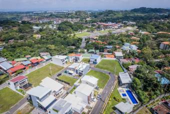 Lindo lote en Condominio Altana, Santa Ana