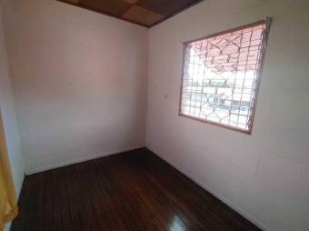 Se vende espaciosa casa de 2 plantas en hatillo de San José 24-1587 