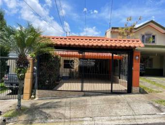 Se vende casa Lagunilla Heredia