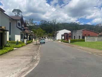 Se vende Lote condominio La Hacienda Cartago