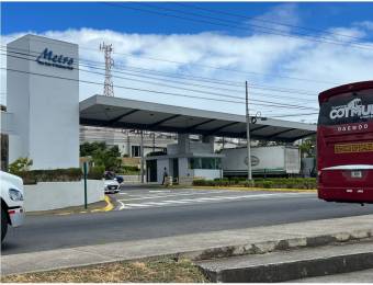 Plaza comercial torres de Heredia