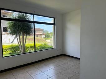 Se vende moderna y espaciosa casa en condominio de San Roque en Barva 24-1788