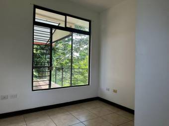 Se vende moderna y espaciosa casa en condominio de San Roque en Barva 24-1788