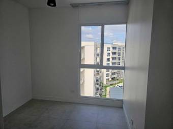 Se alquila espacioso apartamento en condominio de Granadilla en Curridabat 24-1655