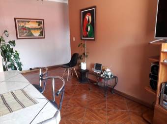 Se vende propiedad con casa y 1 apartamento en Alajuela 23-1502