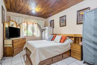 Se vende increíble propiedad con casa y lote de 5,218m2 en Garita de Alajuela 24-1830