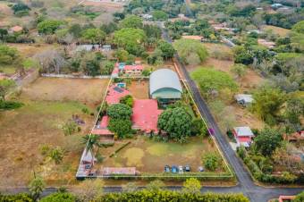 Se vende increíble propiedad con casa y lote de 5,218m2 en Garita de Alajuela 24-1830