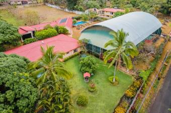 Se vende increíble propiedad con casa y lote de 5,218m2 en Garita de Alajuela 24-1830