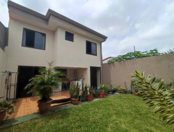 VENTA DE CASA INDEPENDIENTE EN SAN ROQUE DE BARVA, HEREDIA