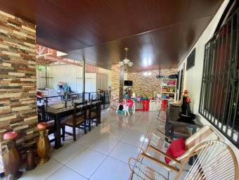 Venta de Casa en La Garita, Alajuela. RAH 24-1808