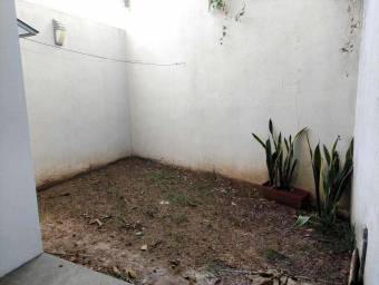 Venta de Casa en Pozos, Santa Ana. RAH 24-1819