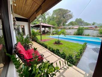 Venta de Casa en Esparza, Puntarenas. RAH 24-1811