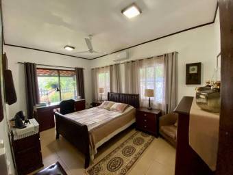 Venta de Casa en Esparza, Puntarenas. RAH 24-1811