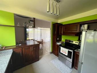 Venta de Casa en Corralillo, Cartago. RAH 24-1820