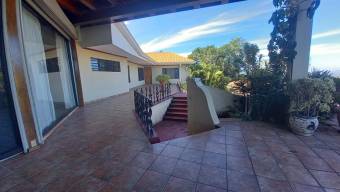 Venta de Casa en Piedades, Santa Ana. RAH 23-1201