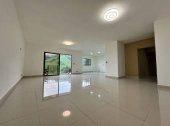 VENTA DE CASA EN CUIDAD COLÓN, VISTAS ESPECTACULARES.