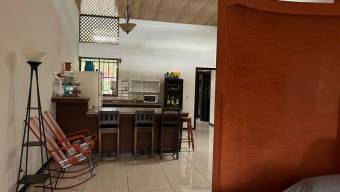 Se vende propiedad con 2 casas en condominio de Garita en Alajuela 24-954