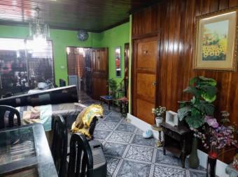 Se vende casa junto con un apartamento en Alajuela Centro 23-427