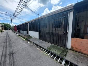 Se vende espaciosa casa en Curridabat de San José 24-1848