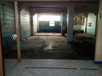 Se vende amplio local comercial en San José Centro 23-2745, ₡ 115,000,000, 2, San José, San José