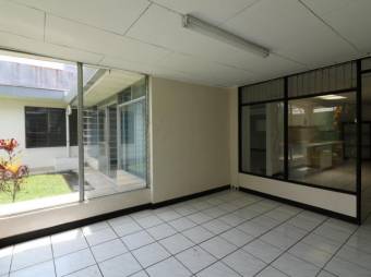 Se vende amplio local comercial para inversión en Sabana de San Jose 23-2722, $ 380,000, 6, San José, San José