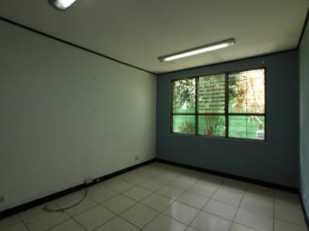 Se vende amplio local comercial para inversión en Sabana de San Jose 23-2722, $ 380,000, 6, San José, San José