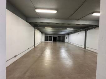 Se vende espacioso local comercial en Guachipelín de Escazú 24-1521, $ 275,000, 1, San José, Escazú