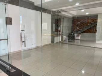 Se vende local comercial para oficina en San Rafael de Escazú 22-2547, $ 210,000, 1, San José, Escazú