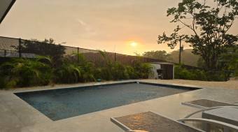 Casa moderna de 3 habitaciones a pocos minutos de Playa Grande