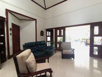 MLS-25-1927 LS VENTA CASA POCOCI GUAPILES MLS-25-1927 LS VENTA CASA POCOCI GUAPILES