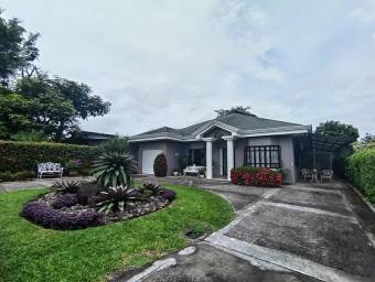 MLS-25-1927 LS VENTA CASA POCOCI GUAPILES