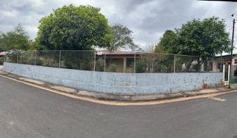 Casa en Venta en Nicoya Amplio Lote y Excelente Ubicación en Barrio El Carmen Casa en Venta en Nicoya Amplio Lote y Excelente Ubicación en Barrio El Carmen