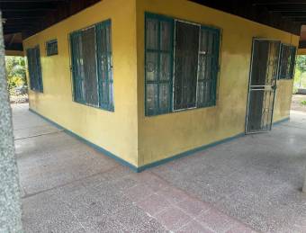 Casa en Venta en Nicoya Amplio Lote y Excelente Ubicación en Barrio El Carmen Casa en Venta en Nicoya Amplio Lote y Excelente Ubicación en Barrio El Carmen