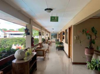 Se alquila apartamento amoblado en La Sabana 25-1908