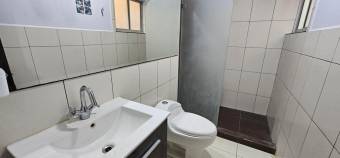 Se alquila moderno apartamento en condominio de Guácima 25-1941