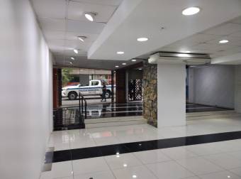 ALQUILER DE LOCAL COMERCIAL, SAN JOSE, AVENIDA CENTRAL. 