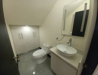 TRES RIOS CONDOMINIO DISTRITO SAN JUAN VENDO CASA NUEVA ₡160.000.000