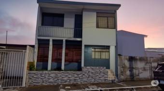 MLS-25-1981 LS VENTA CASA CARTAGO CENTRO