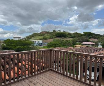 Casa a la venta en condominio en Residencial Loma Real, Guachipelín Norte, Escazú.