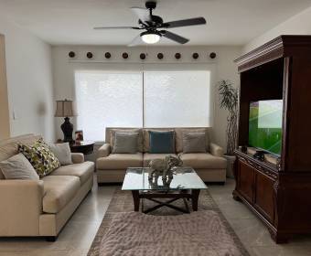 Casa a la venta en condominio en Residencial Loma Real, Guachipelín Norte, Escazú.