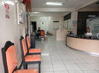 Se vende clinica dental totalmente equipada permisos al dia